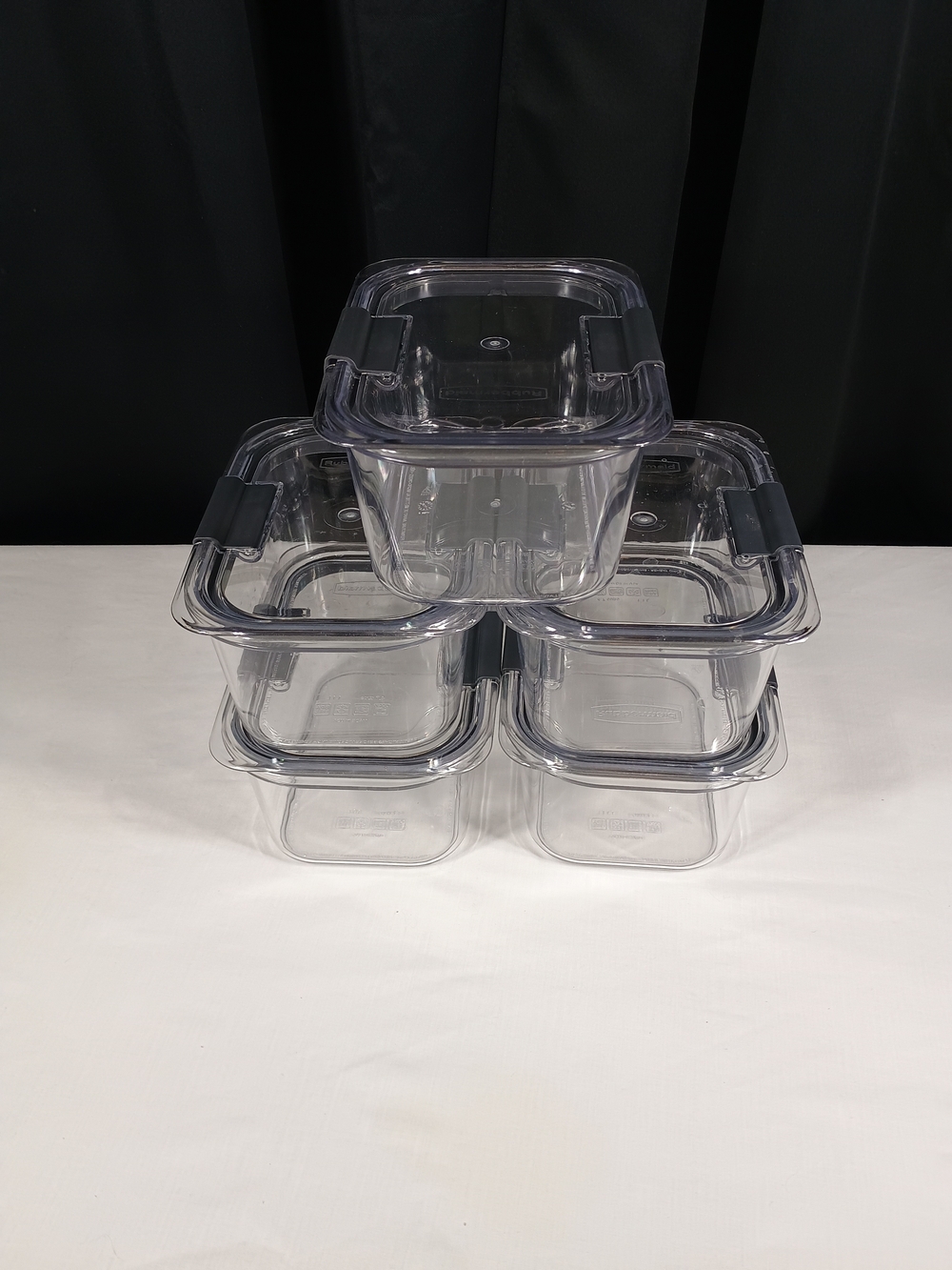 5 Rubbermaid Brilliance Plastic 4.7 Cup Size Food Storage Containers